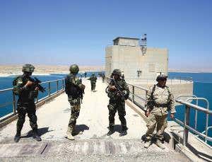 Pentagon warns the US military of climate change