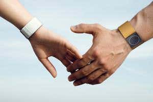 Smartwatch detects skin's electricity to predict seizures