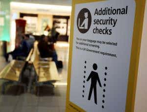 1004 travellers screened for Ebola on entry to the UK