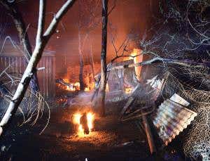Extreme bushfires consume South Australian homes
