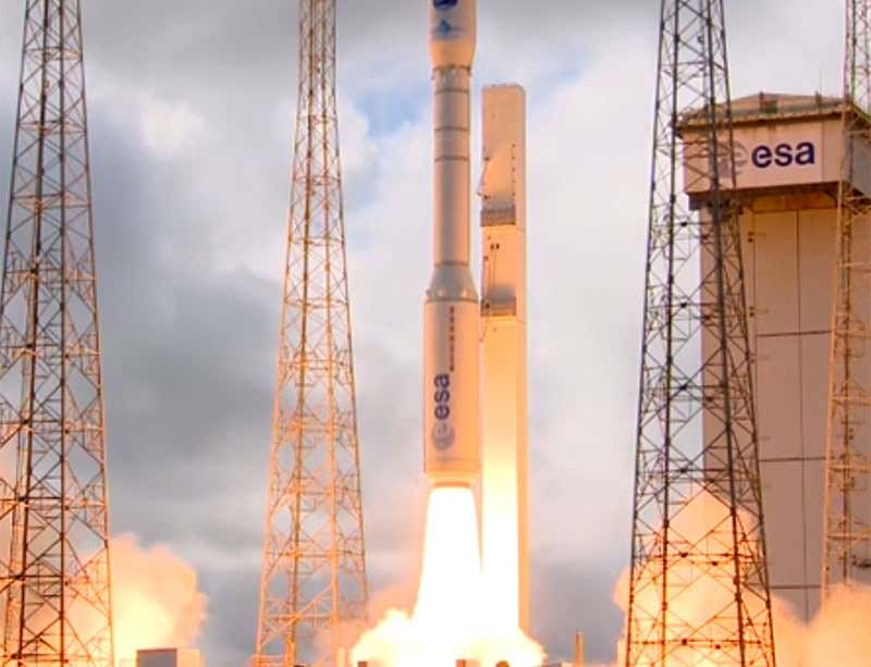 Experimental spaceplane returns to Earth safely