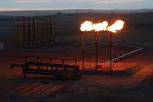 North Dakota curbs wasteful flares of oil drilling gas