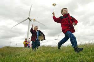 UK political parties woo voters with green tech promises