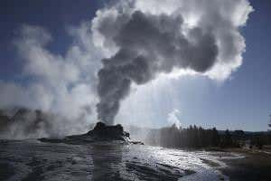 Vast magma reservoir found hiding beneath Yellowstone park