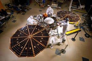 Mars lander gets set for mission to probe planet's depths