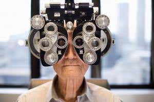 Good looking: Phone screens that do the focusing for you