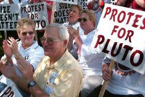 Dwarf or planet? First visit to Pluto could reignite the row