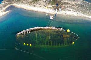 Rescue mission begins for polar ship that sank 80 years ago