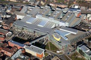 Two possible MERS cases force hospital in Manchester to close