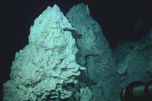 Continental break-up set the stage for life in Earth's mantle