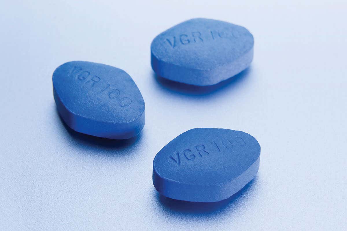 Diamond-shaped blue pills stamped with 