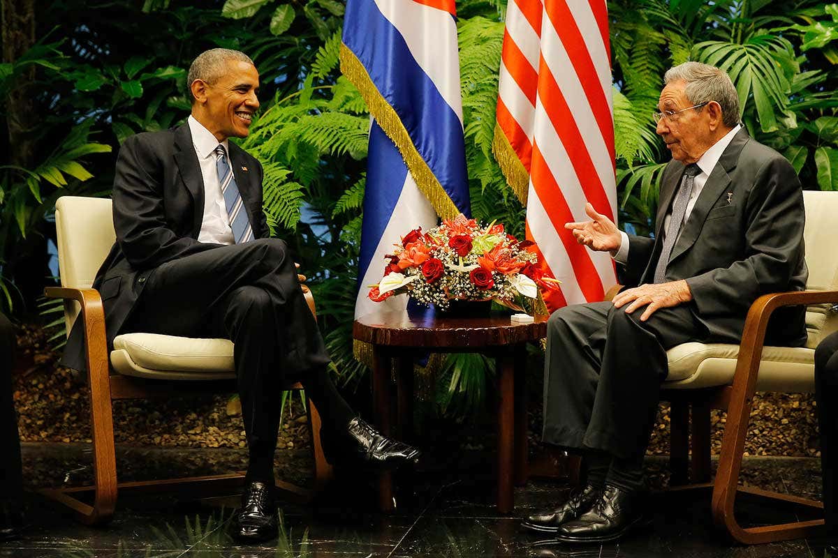 US president Barack Obama meeting Cuban president Raúl Castro