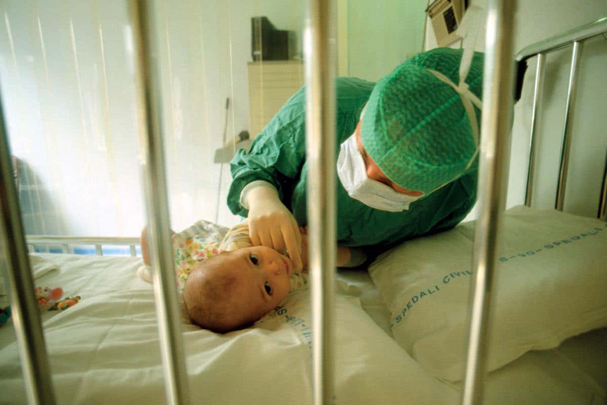 nurse with immunodeficient baby