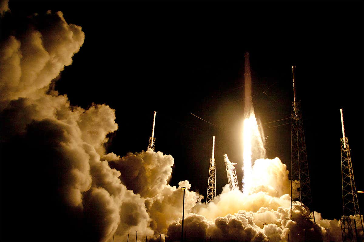 SpaceX launches DNA sequencer and new docking port to the ISS