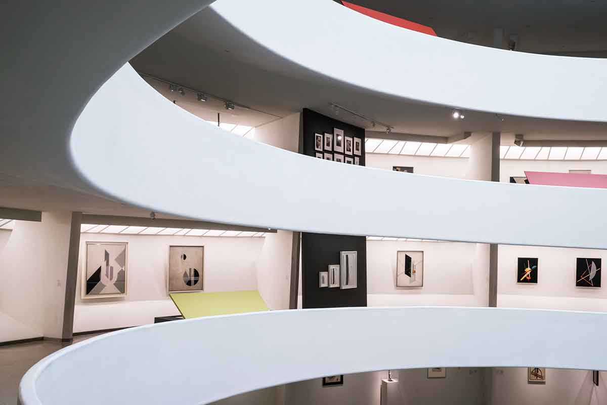 László Moholy-Nagy: Transmuting technology into art