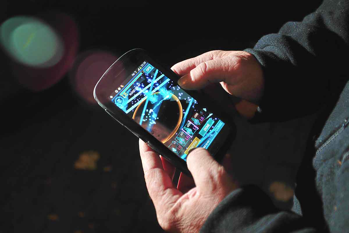 Ingress displayed on a mobile device