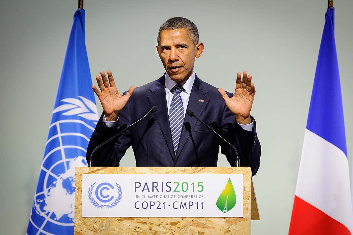 Obama at Paris 2015 lectern
