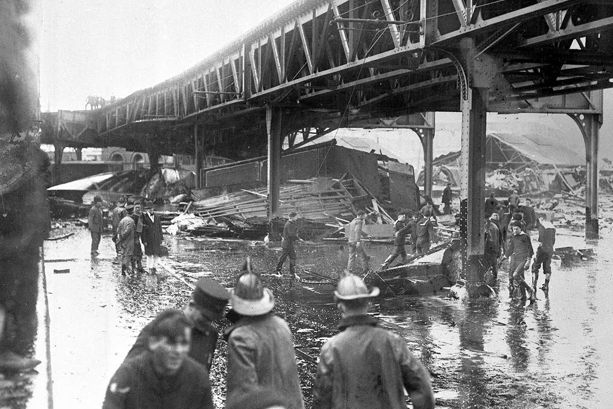Devastation and flattened buildings in the wake of the molasses flood