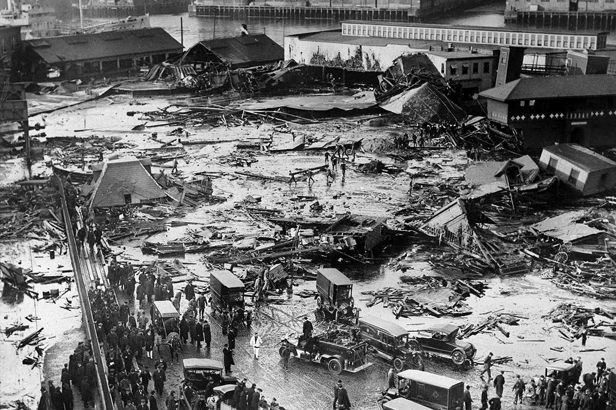 Aerial shot showing the extent of the molasses flow