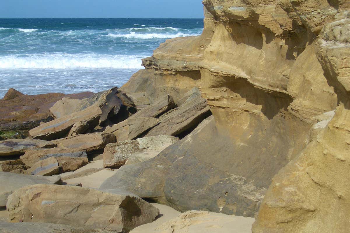 Seaside scene of cliffs and waves 