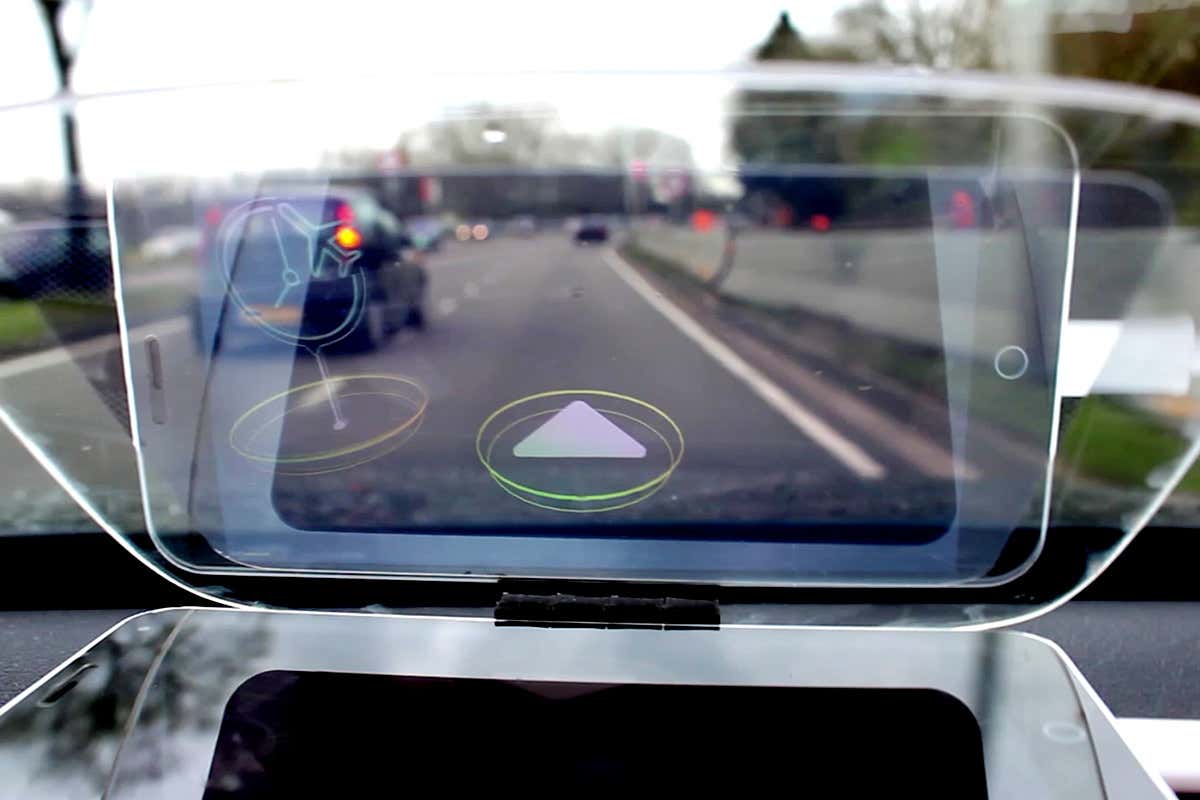 Dashboard head-up display
