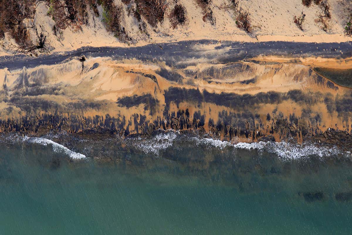 The spread of coal sludge