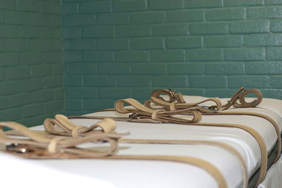 A table used for lethal injectoon
