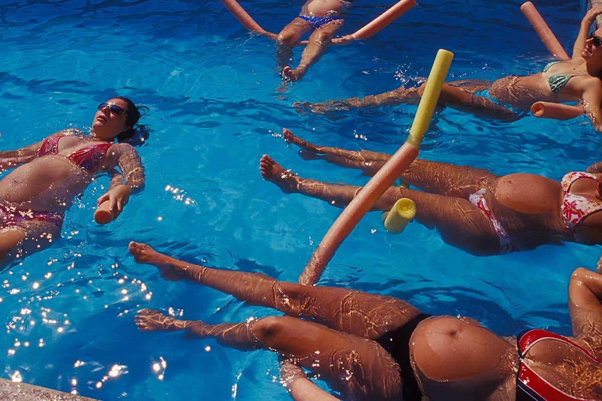 Pregnant women in swimming pool