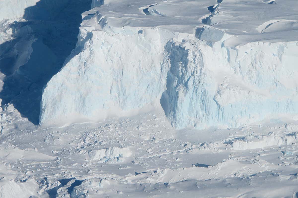 Thwaites glacier