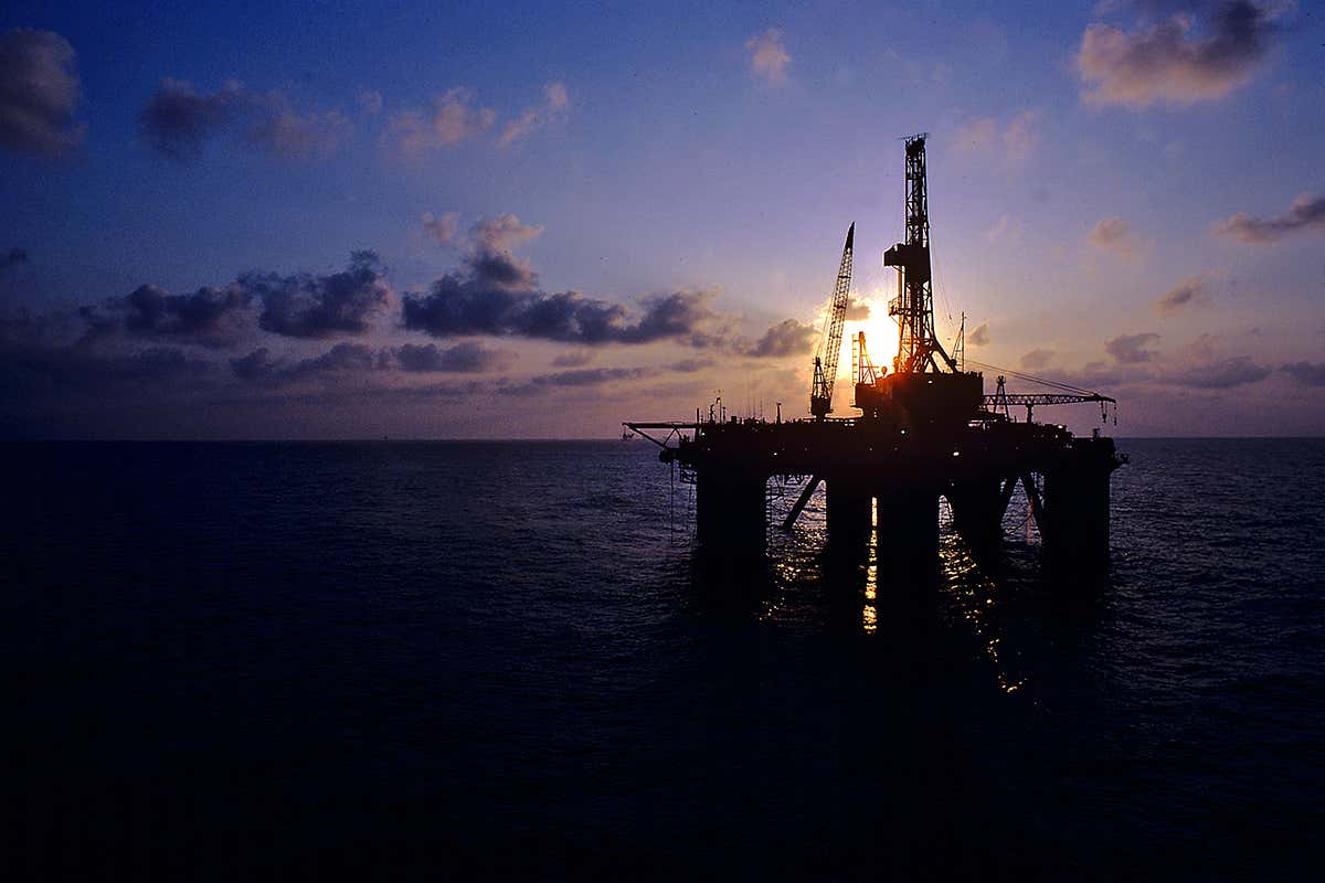 Oil rig