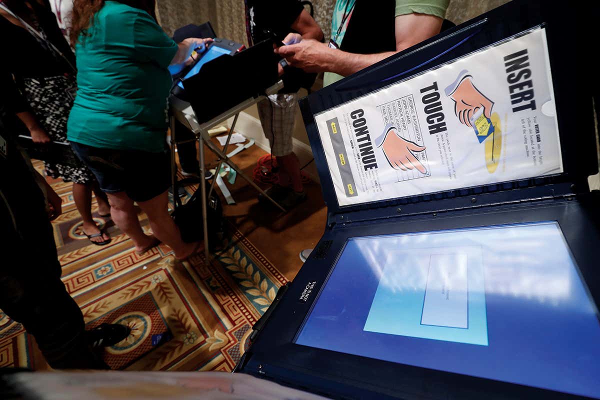Hacking a US electronic voting booth takes less than 90 minutes