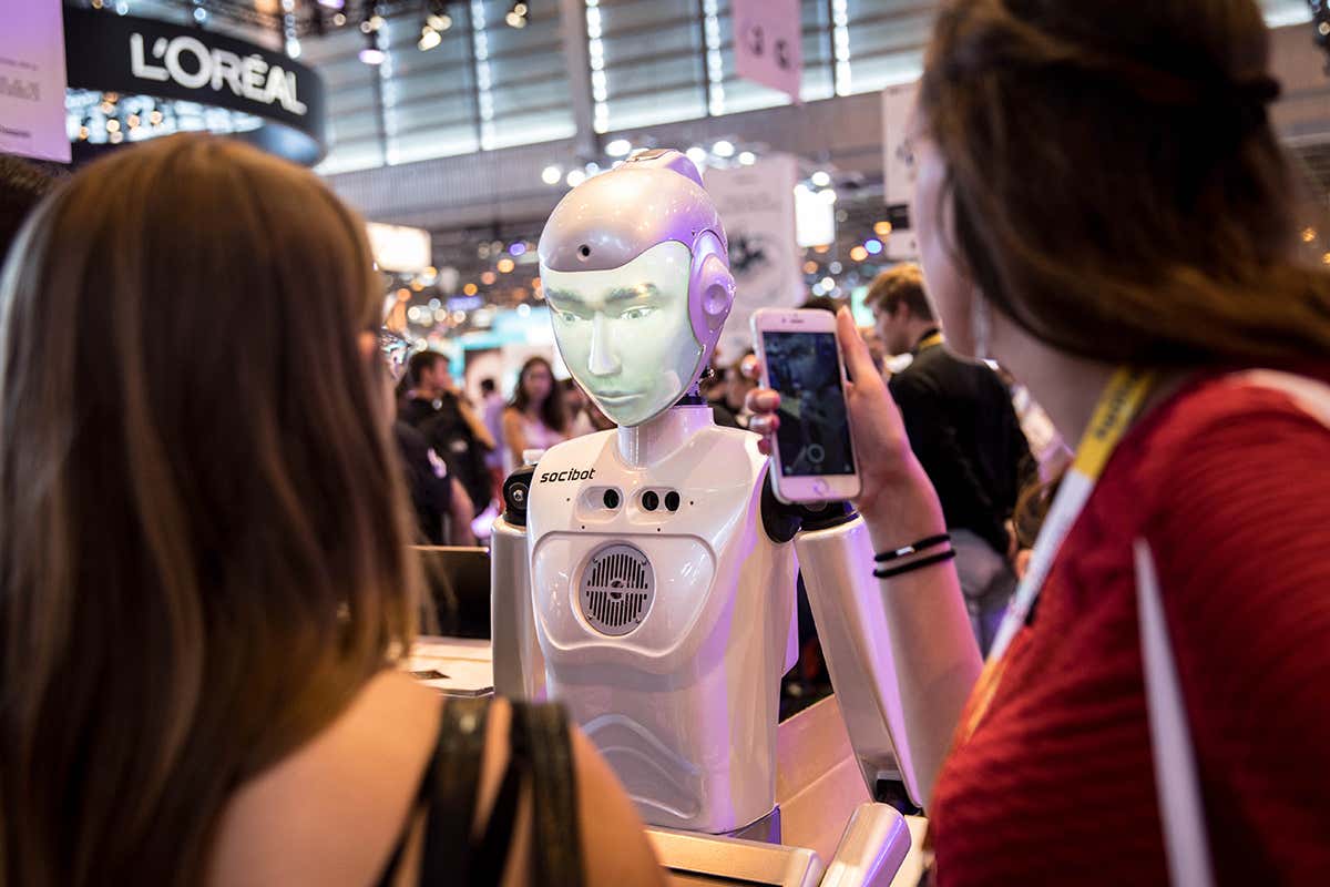 We can program robots not to get all up in our personal space