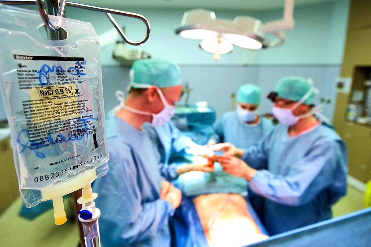 Surgery on a cancerous tumour