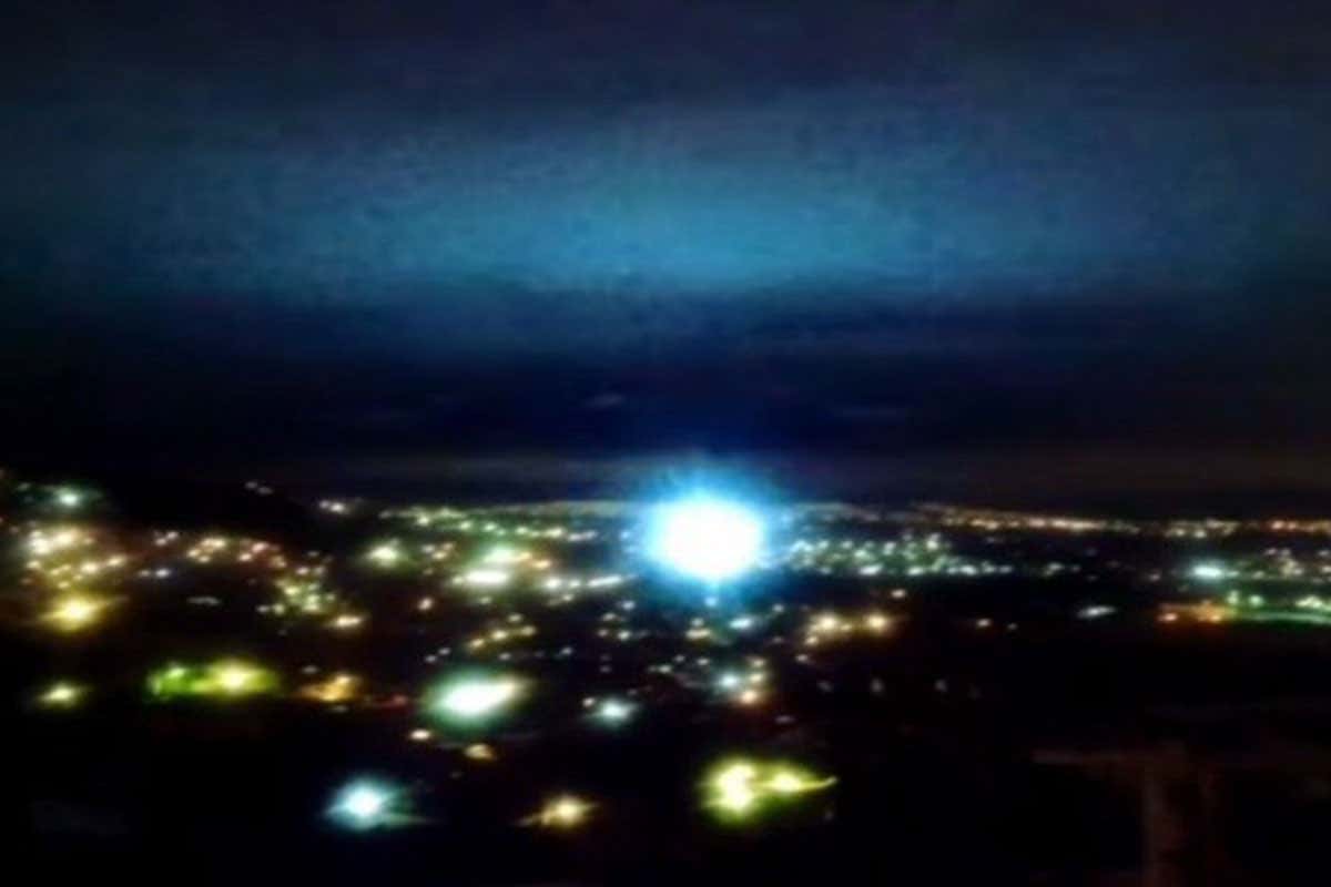 Mysterious lights in the sky seen after Mexico’s huge earthquake