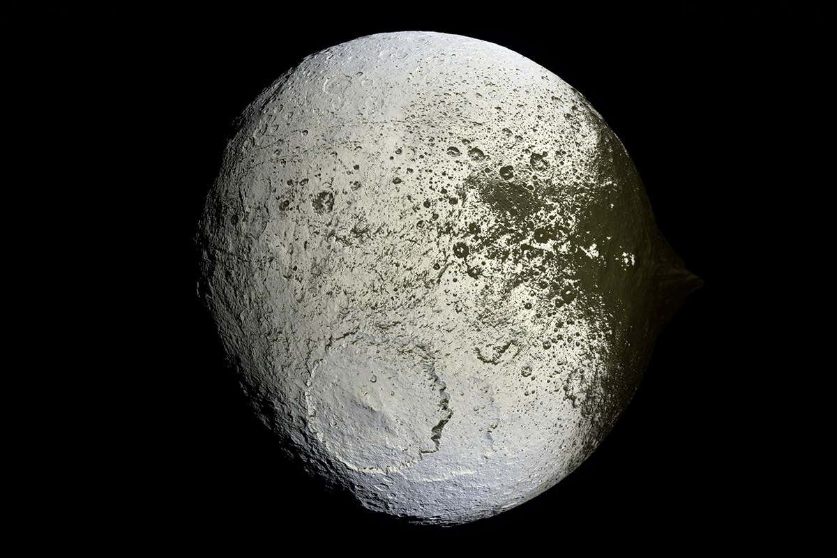 Iapetus