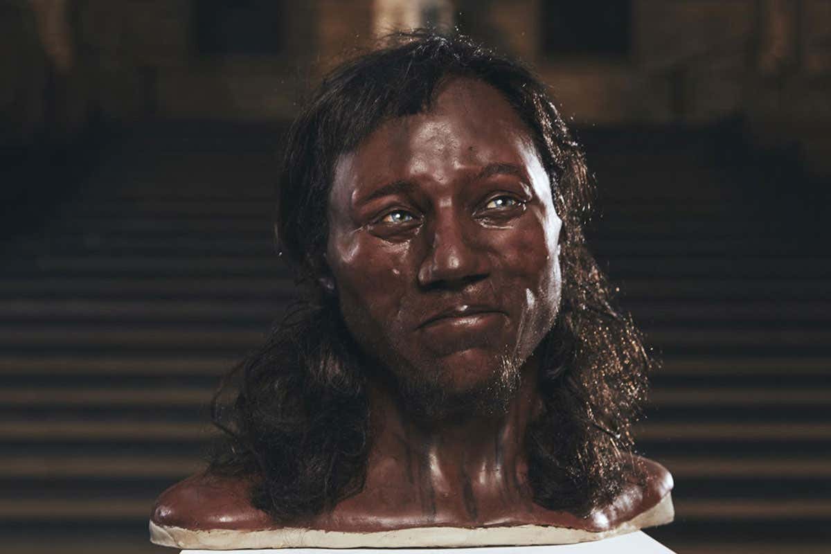Early Briton from 10,000 years ago had dark skin and blue eyes