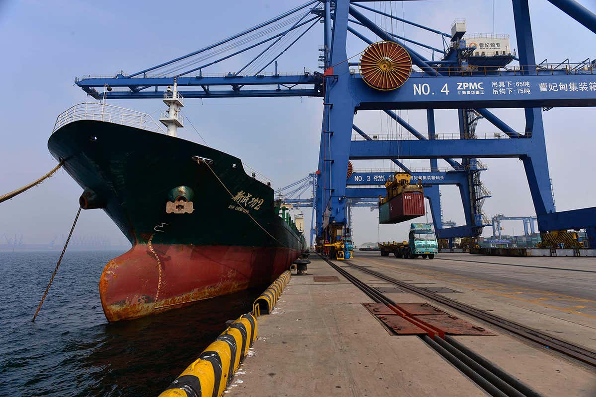 A ship in a container port
