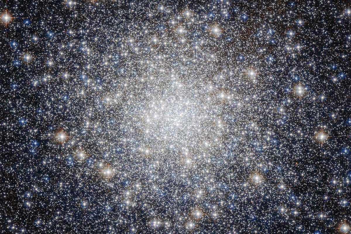 The Messier 92 globular cluster