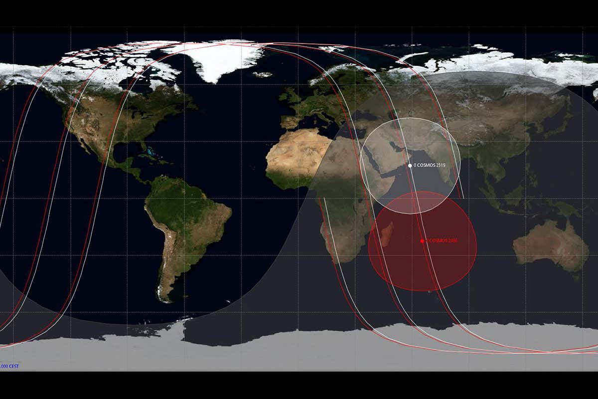 Satellite tracking map