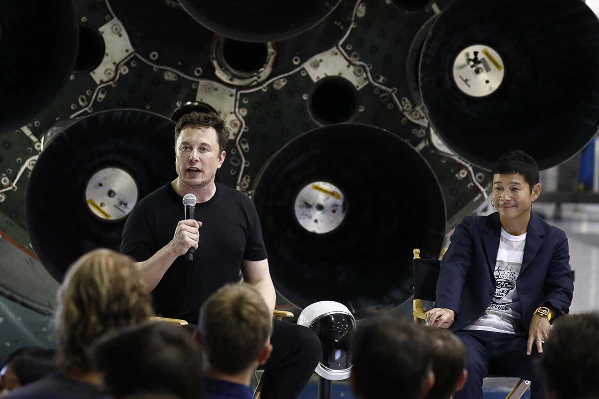 Elon Musk and Yusaku Maezawa