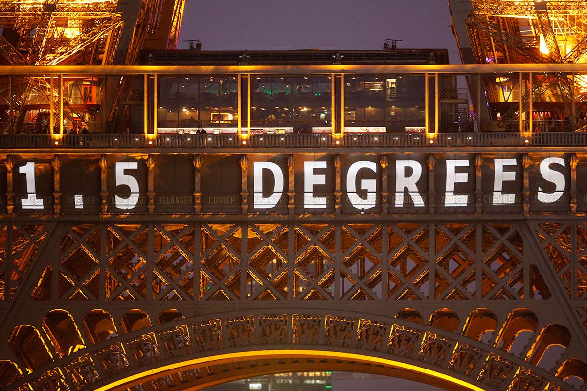 1.5 degrees sign