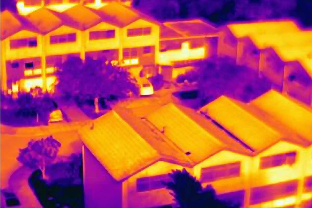 thermal image of houses