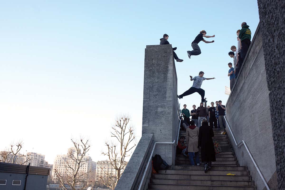 Dangerous stunts can spread socially