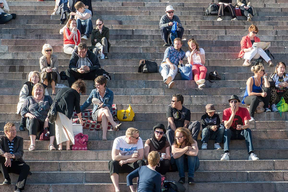 Universal income study finds money for nothing won't make us work less