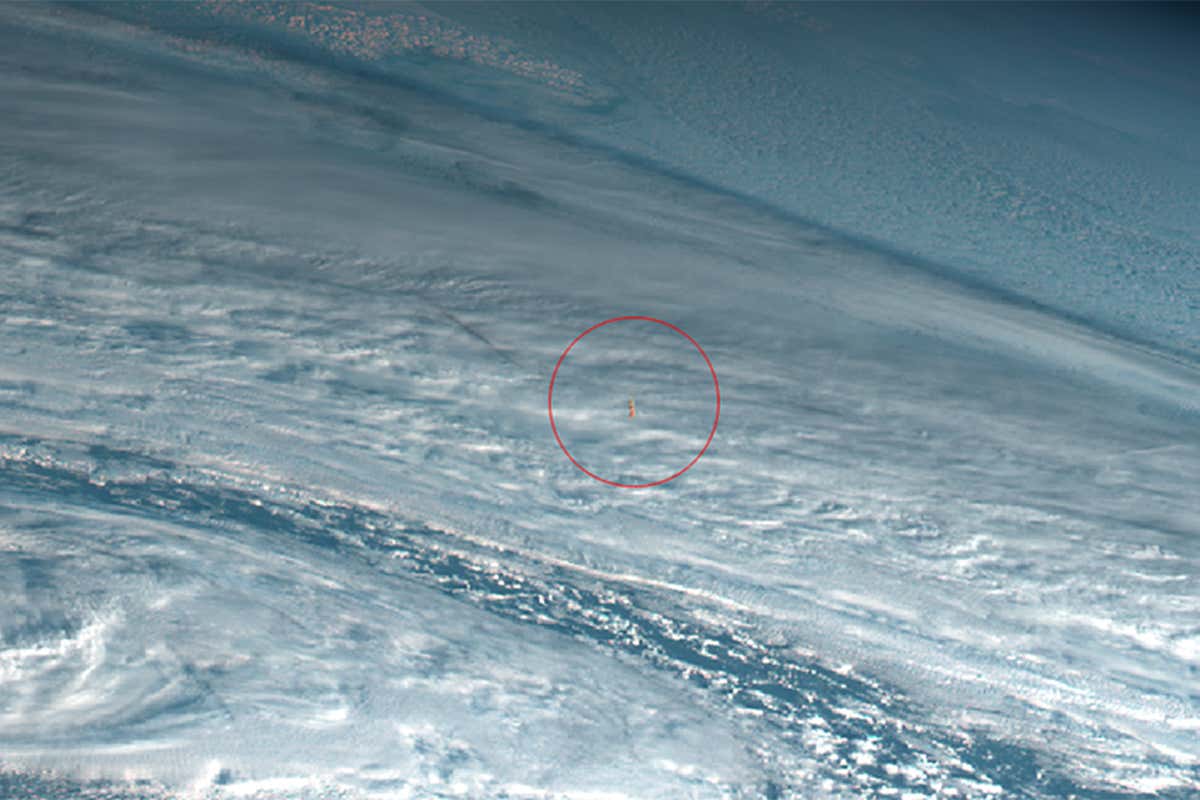 A slightly zoomed crop of the image