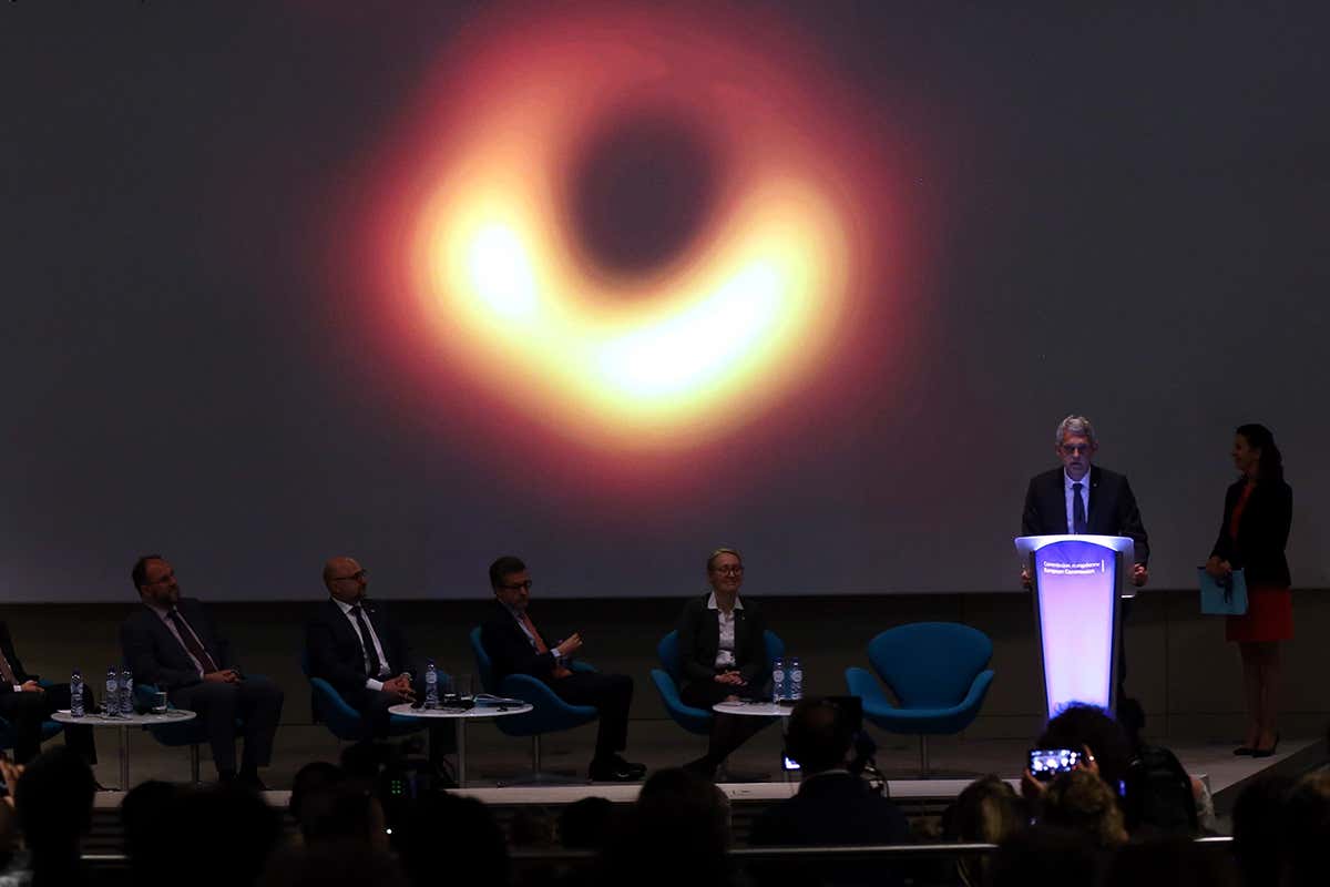 Black hole press conference
