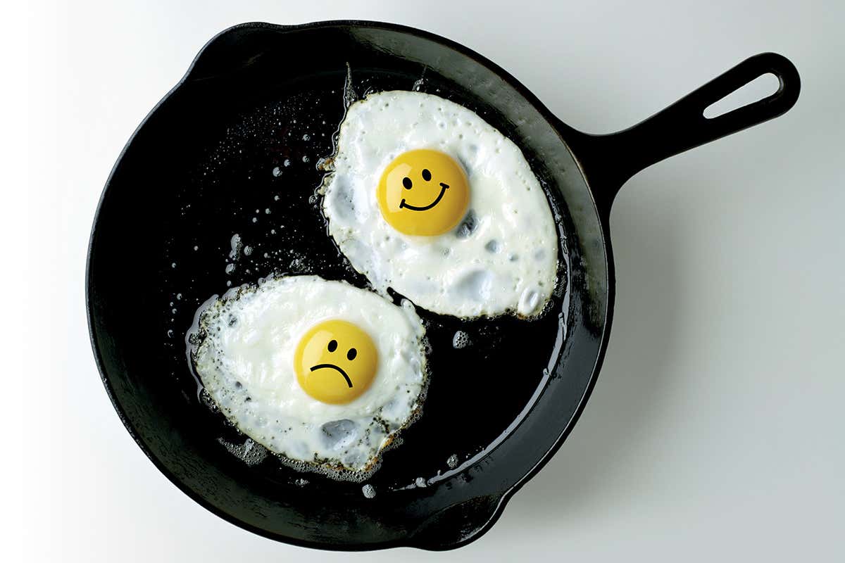 Eggs in frying pan