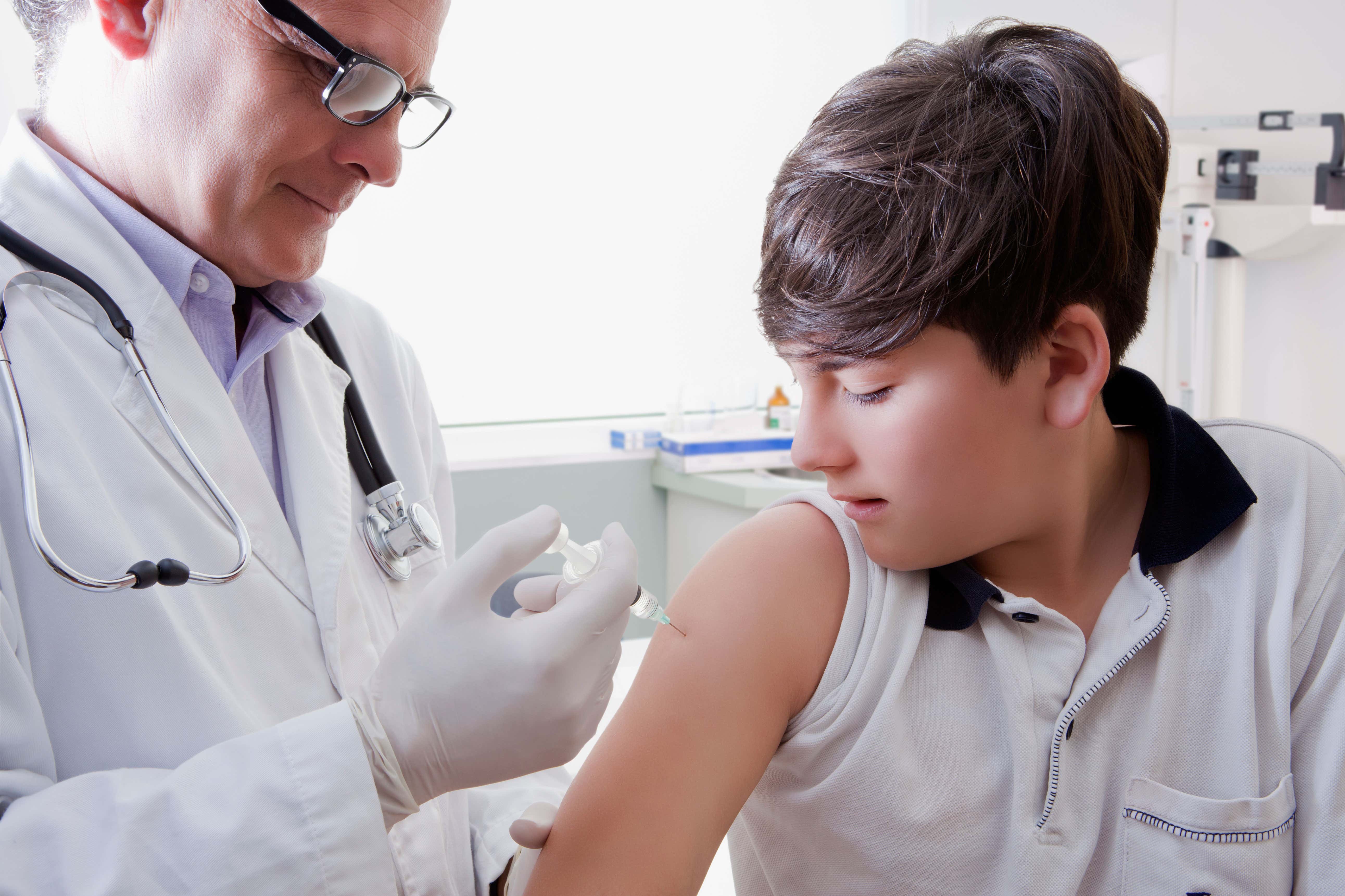 HPV vaccine to be offered to UK boys as well as girls from September