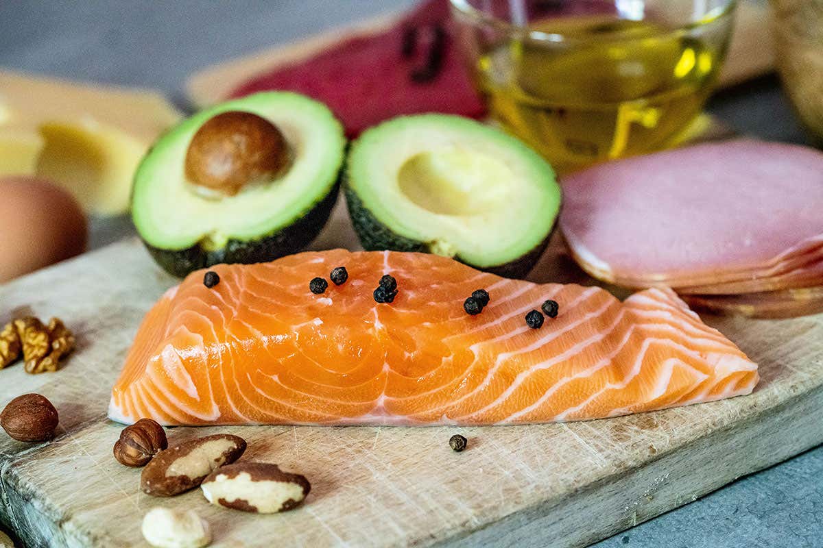 Illustration on the ketogenic diet (or keto), low carbohydrate diet, composed mainly of high-fat foods.