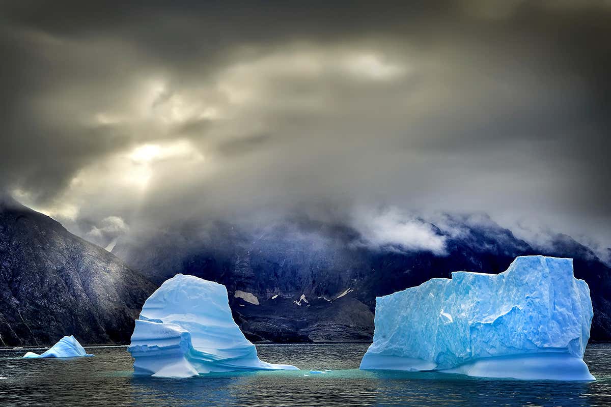 icebergs